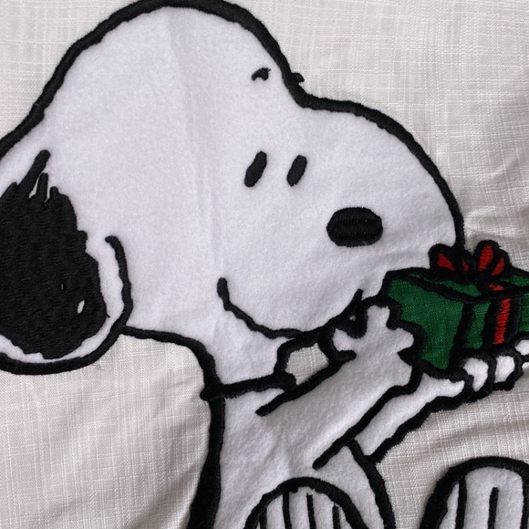 Pottery Barn Snoopy & Woodstock Holiday Gifting Peanuts Lumbar Pillow Cover 🎁 - Picture 9 of 16